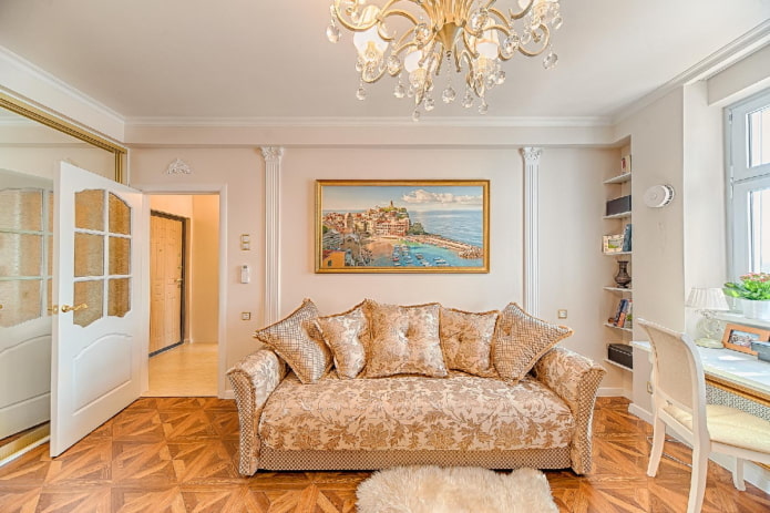 Innenraum einer 100 Quadratmeter großen Wohnung im klassischen Stil