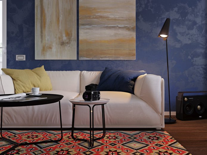 Sofa im Design einer 31 m² großen Wohnung.