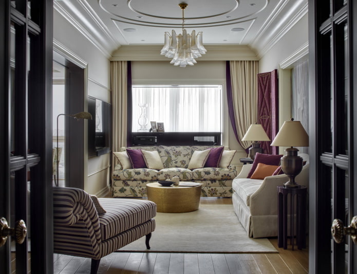 Kleines klassisches Wohnzimmer