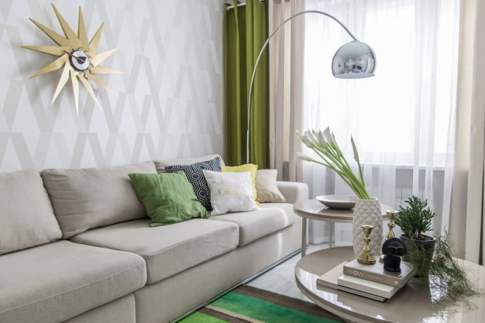 Pastellfarbenes Wohnzimmer mit hellen Akzenten