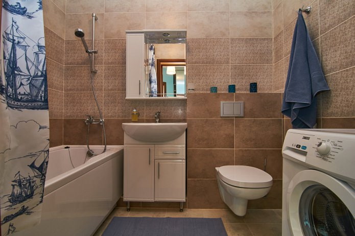 Badezimmer in einer 44 m² großen Wohnung