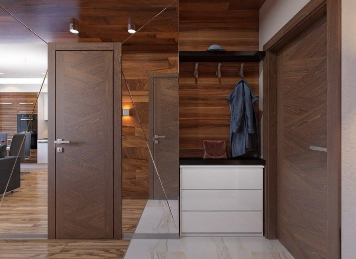 Flur im Inneren eines Studio-Apartments