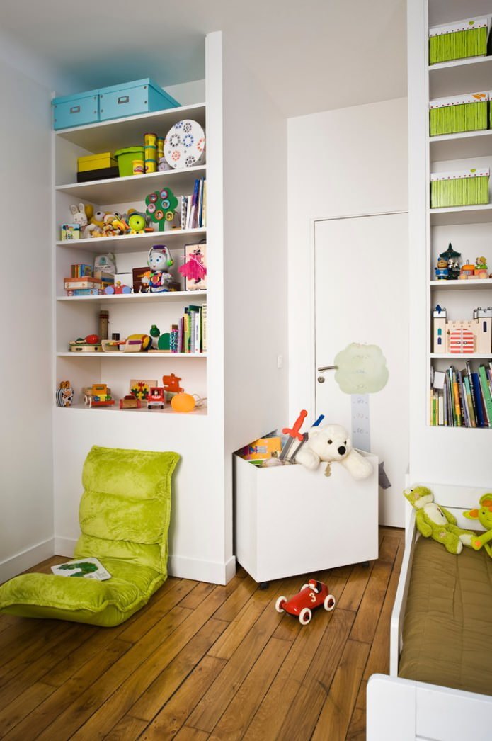 Offene Regale im Kinderzimmer