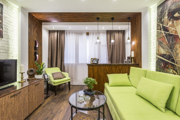 Nische in einer Einzimmerwohnung mit Balkon