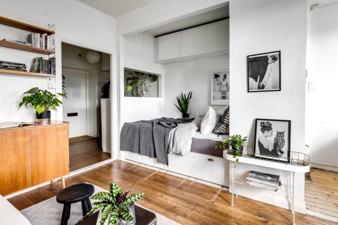 Nische im Interieur im skandinavischen Stil