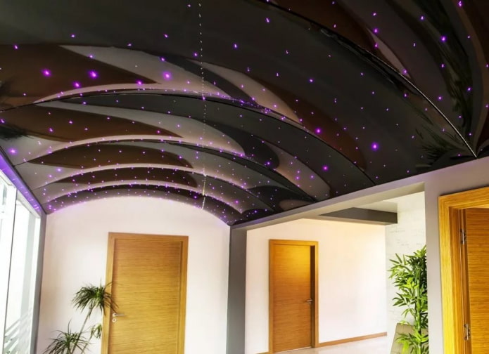Gewölbte Decke im Innenraum