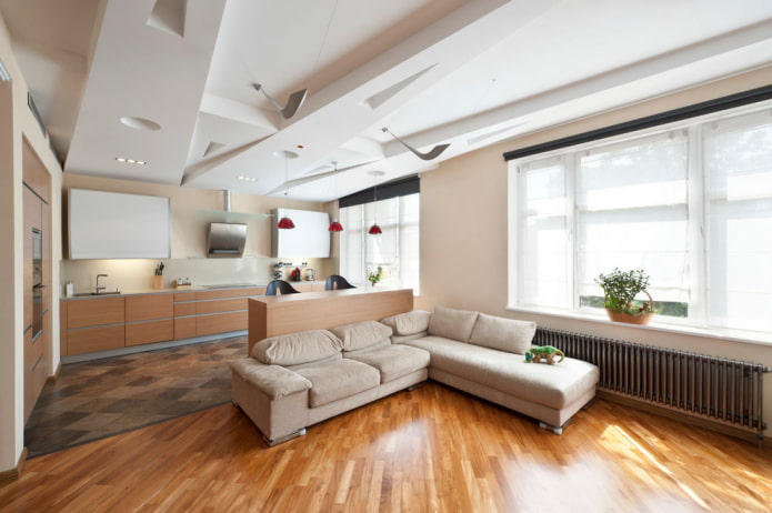 Mehrstufige Decke im Innenraum