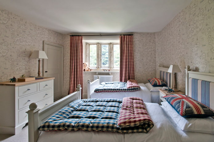 Vorhänge im Interieur im Landhausstil