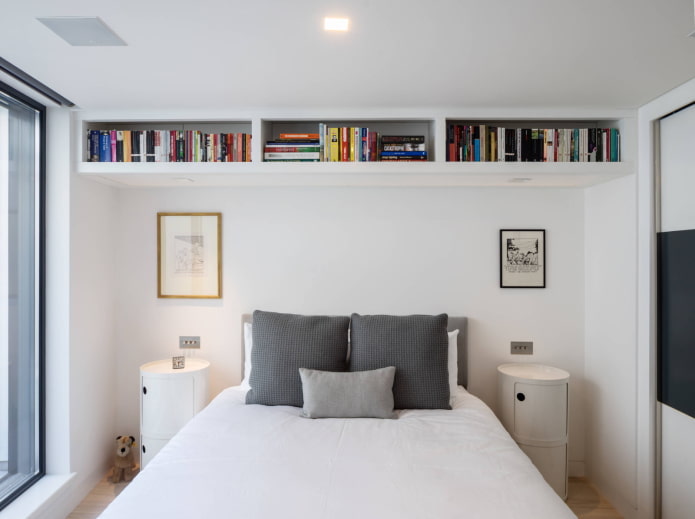 Bücherregal