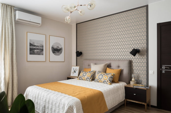 Schlafzimmer mit gelben Akzenten