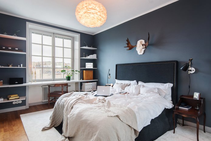 Dunkelgraue Wände im Schlafzimmer 