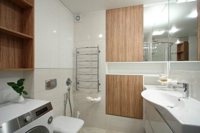 Badezimmer im Innenraum eines Studio-Apartments