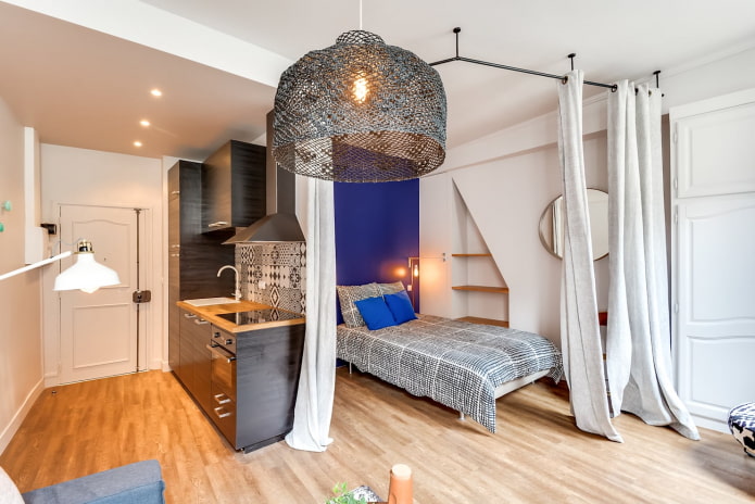 Schlafbereich im Inneren eines Studio-Apartments