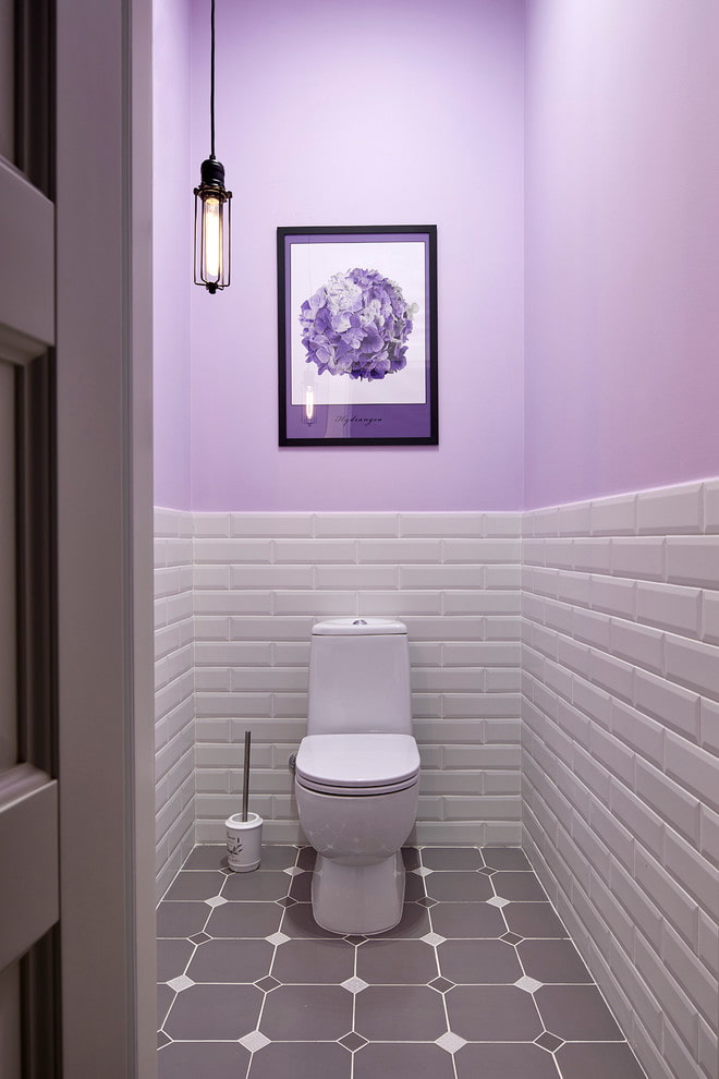 Beleuchtung in der Toilette
