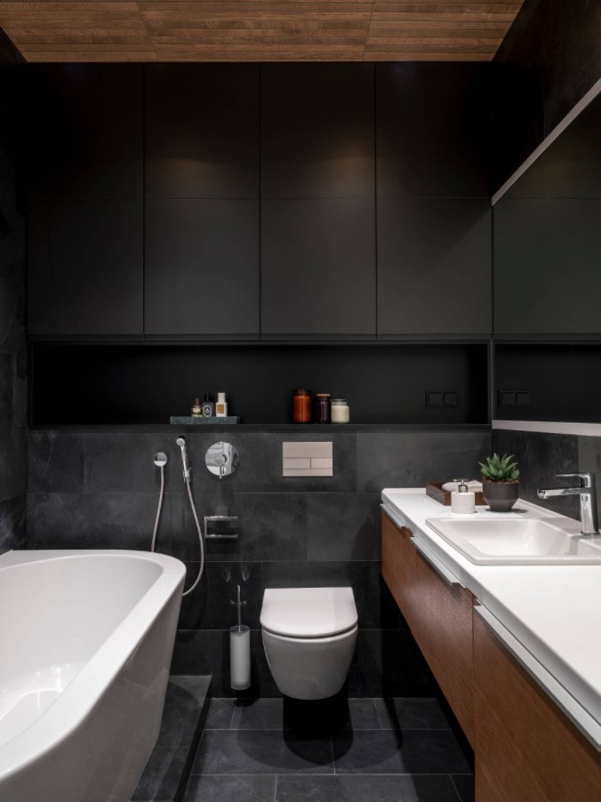 schwarzes Badezimmer