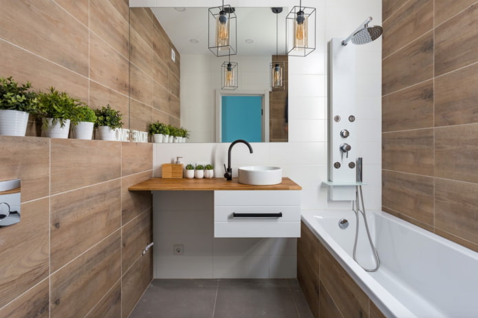Arbeitsplatte im Badezimmer
