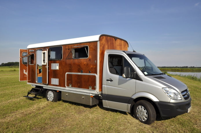 Wohnmobil außen