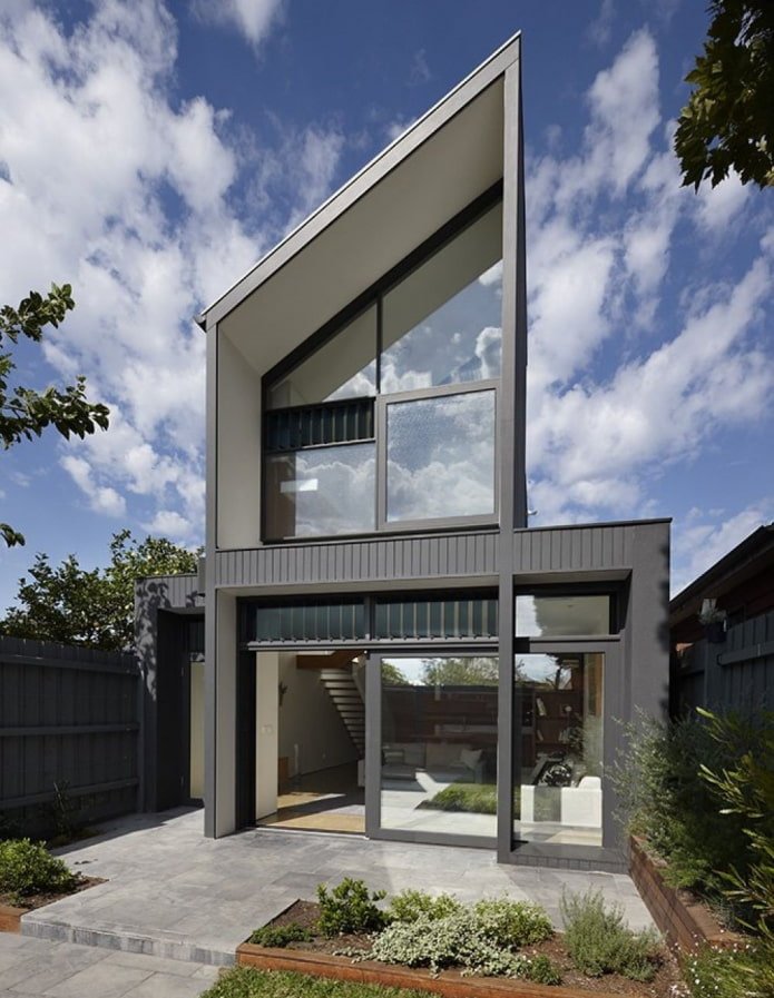 Sattelhaus im Hightech-Stil