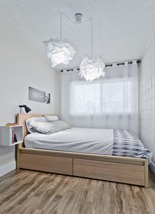 Bett mit Schubladen