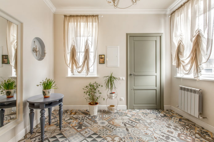 MDF-Türen im Flur im Provence-Stil