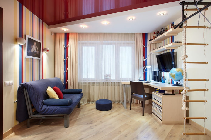zweifarbige Spanndecke im Kinderzimmer