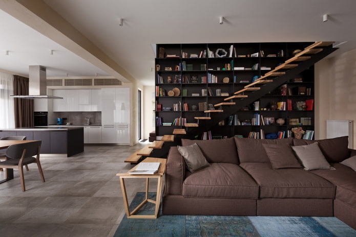 Design eines zweistöckigen Apartment-Interieurs