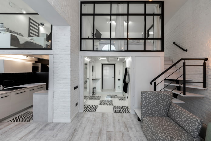 Innenarchitektur eines zweistöckigen Studios