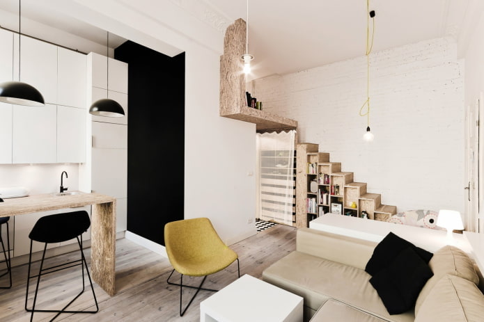Innenansicht eines zweistöckigen Studio-Apartments