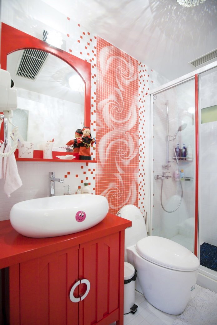 rotes Badezimmer