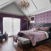 Schönes lila Schlafzimmer im Innenraum-6