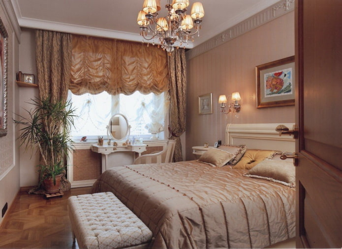 Markisenvorhänge im Schlafzimmer