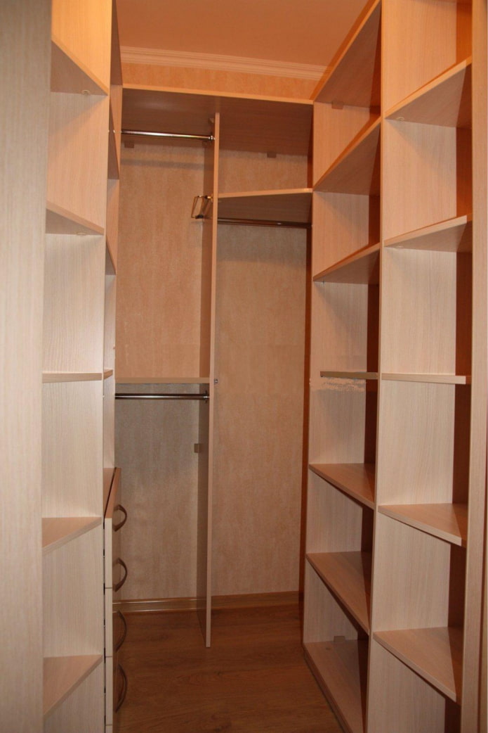 Kleines Ankleidezimmer
