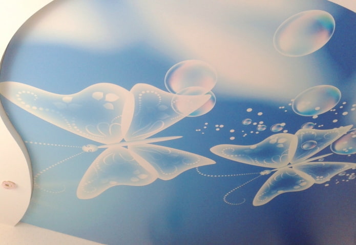 Blaue Spanndecke mit Fotodruck
