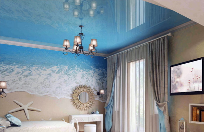 gespannter Stoff in blauer Farbe