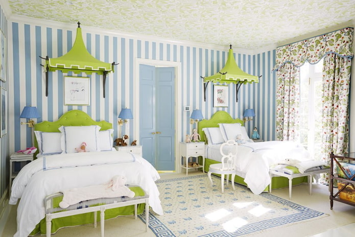 Grün-blaues Interieur eines Kinderzimmers