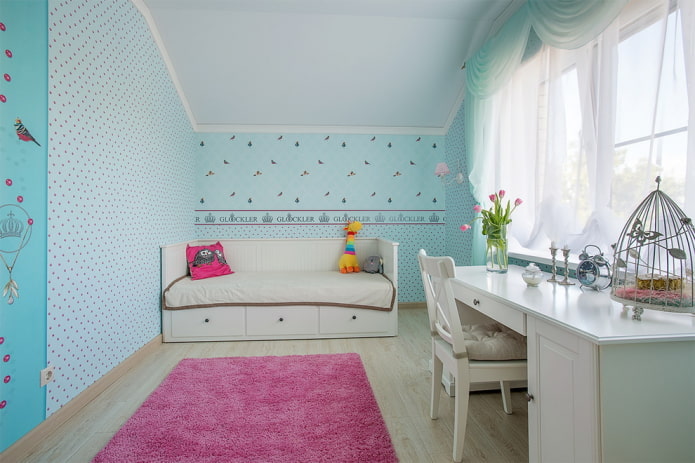 Blaues Kinderzimmer im Provence-Stil