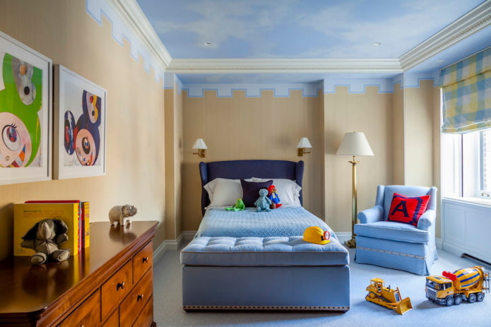 Beige und blaues Interieur des Kinderzimmers