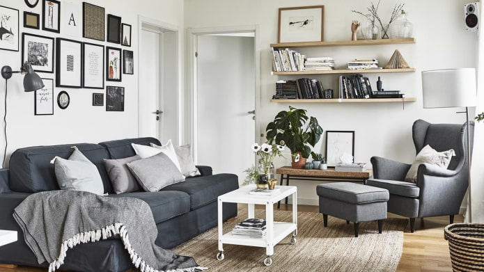 Graues Wohnzimmer von IKEA