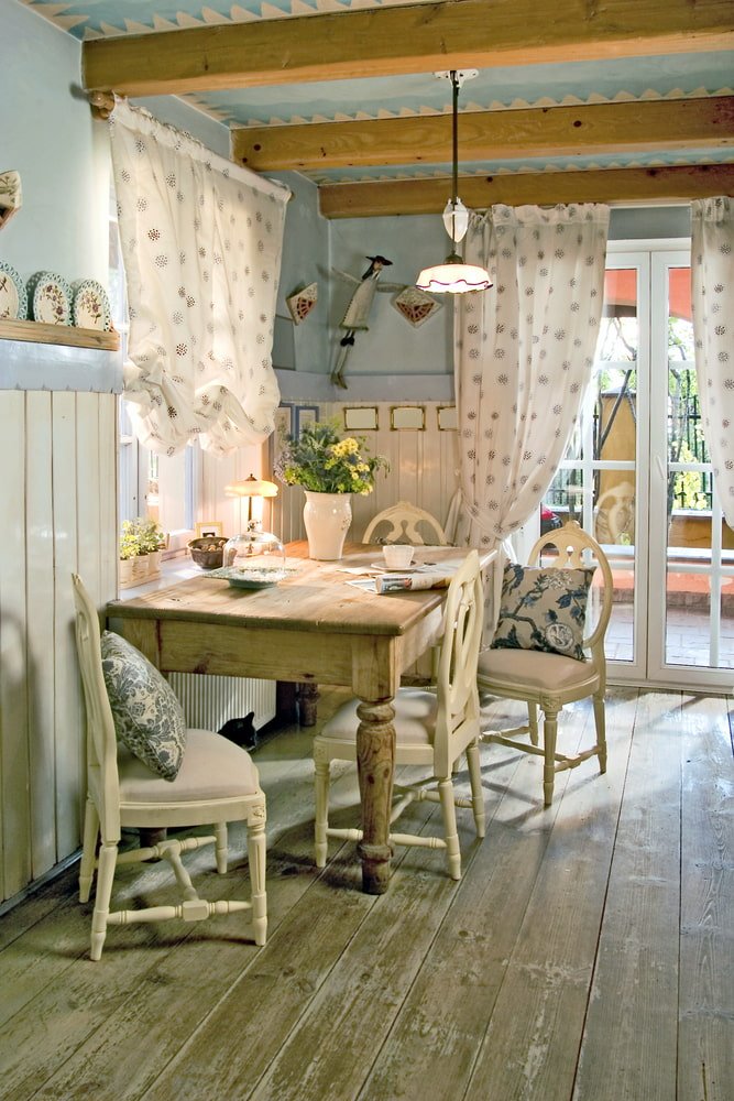 Verkleidung im Provence-Stil