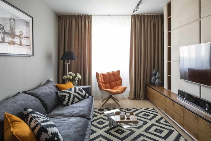 Erholungsbereich im Wohnzimmer einer Chruschtschow-Wohnung