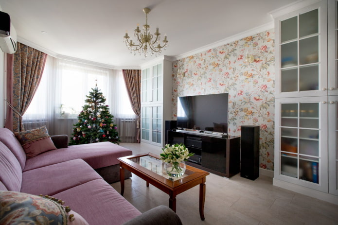 Fernsehen in einer provenzalischen Wohnung