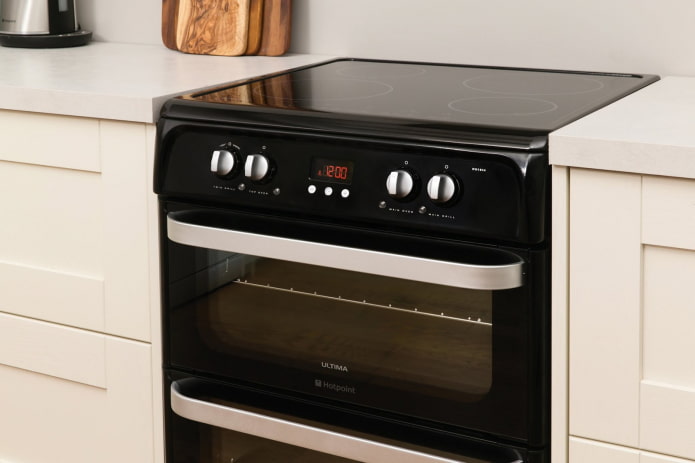 Induktionsherd mit Backofen