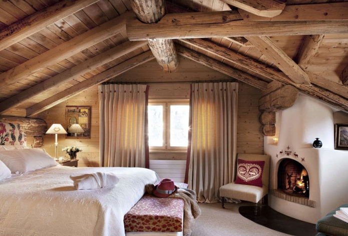 Innenansicht eines Blockhauses im Chalet-Stil