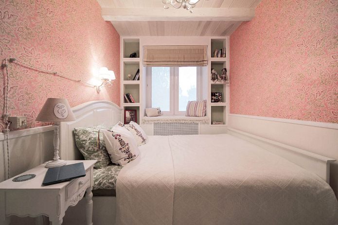 Schlafzimmerrenovierung in einer Zweizimmer-Chruschtschow-Wohnung im Provence-Stil