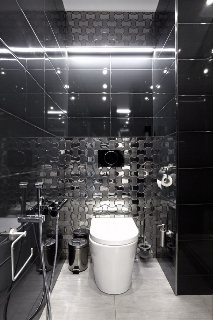Toilette in Schwarztönen