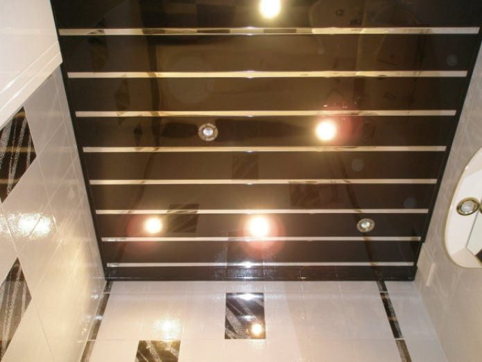 Paneele im Badezimmer