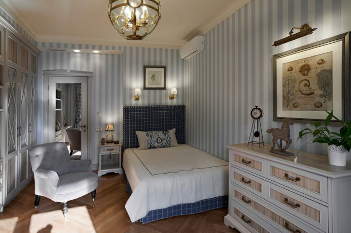 Weiß-blau gestreiftes Interieur