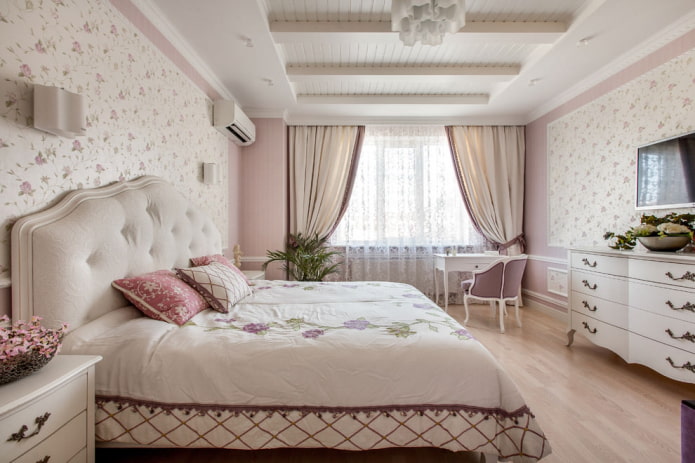 Helles Interieur im Provence-Stil