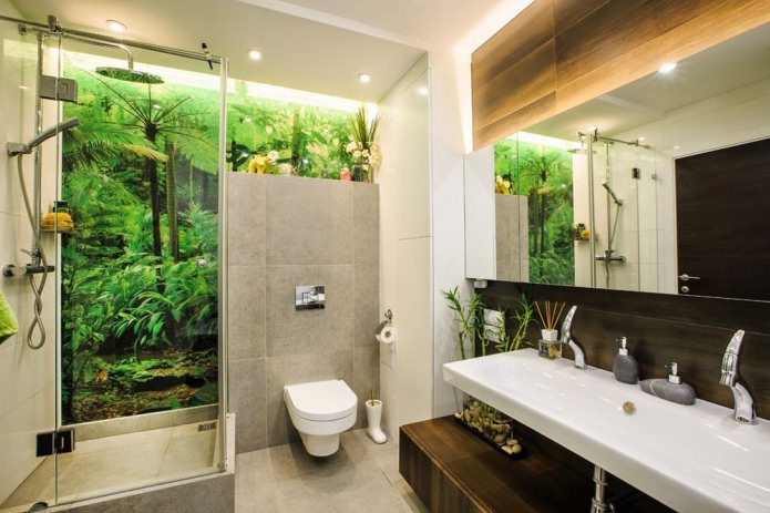 Badezimmerdesign mit Duschkabine im modernen Öko-Stil
