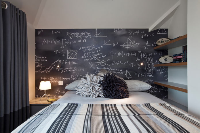 Kreidetafel im Kopfteil